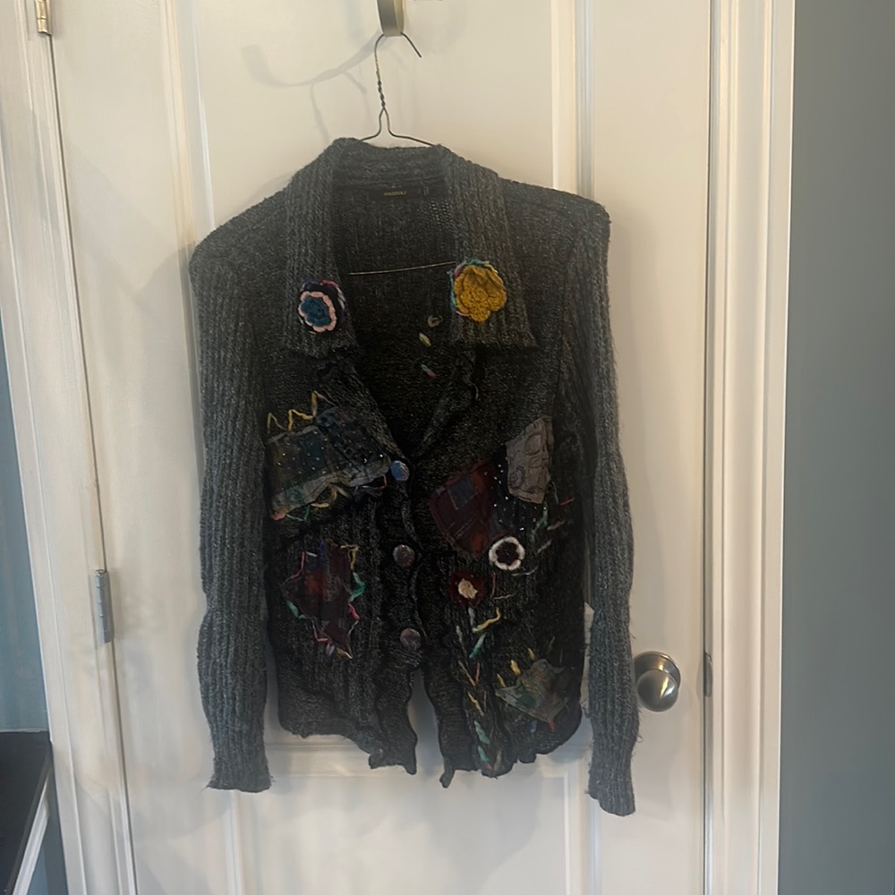 Radzoli sweater